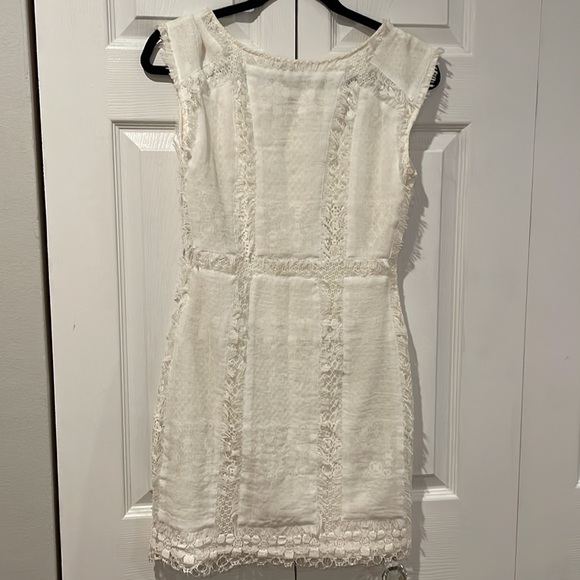 BCBG WHITE MINI DRESS. Size 0. Lace accents. Perfect for for bridal shower. - Picture 6 of 6